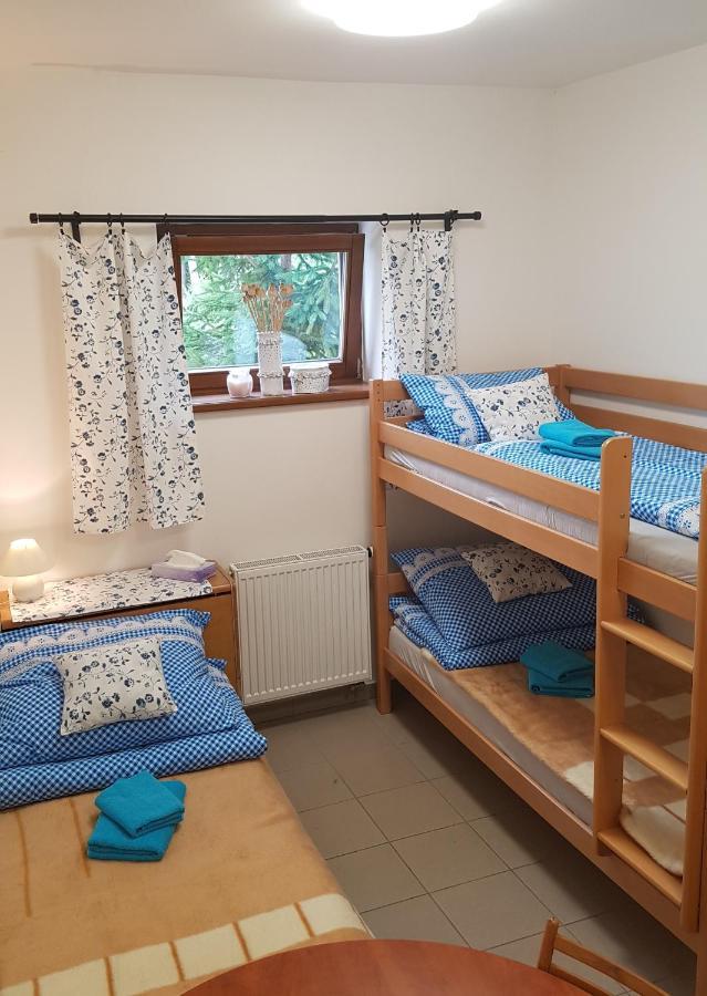 Homestay Na Samote U Lesa -rasovna Msecke Zehrovice
